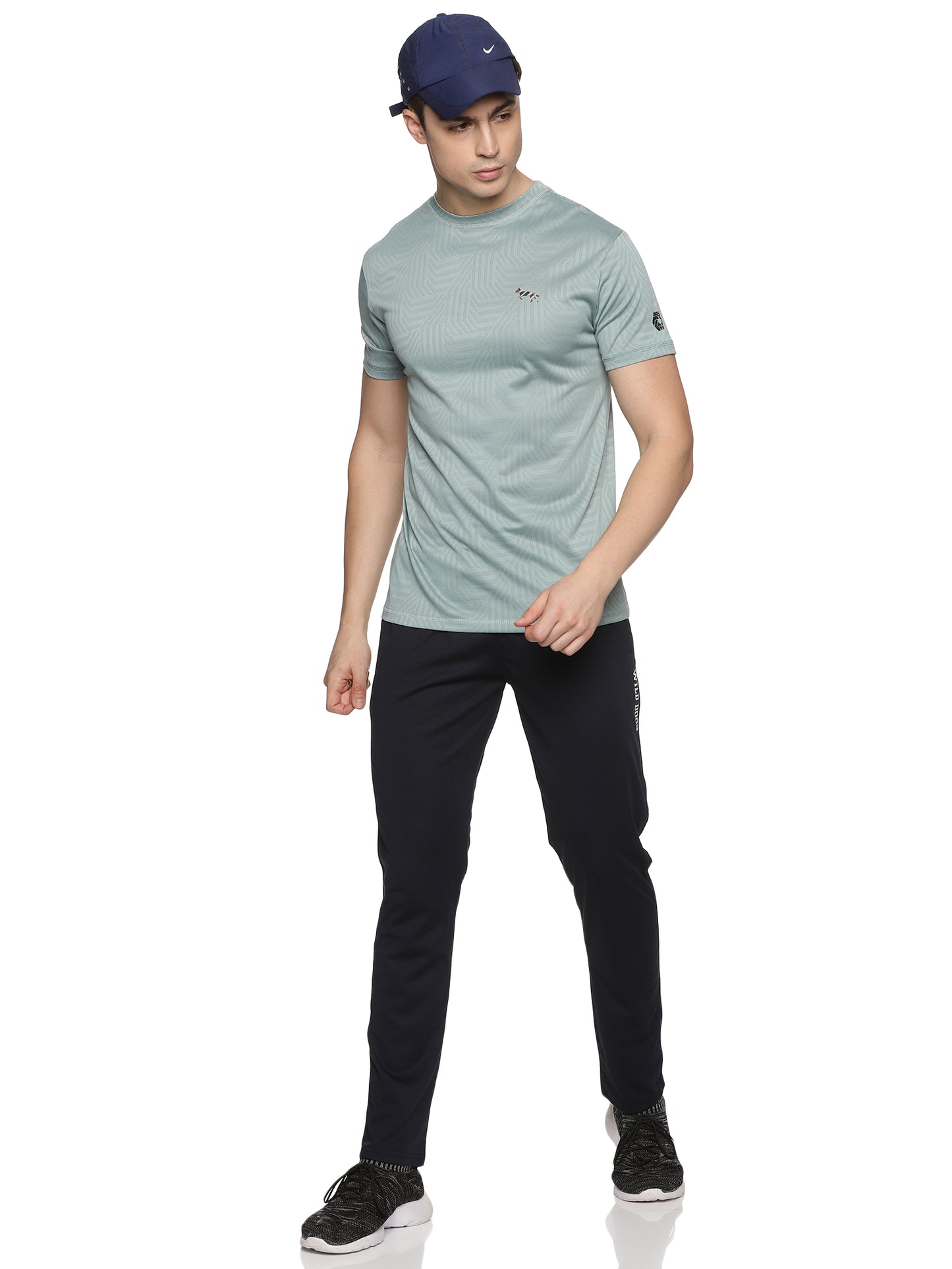 Wild Dogs Men Breathable Textured Workout T-Shirt