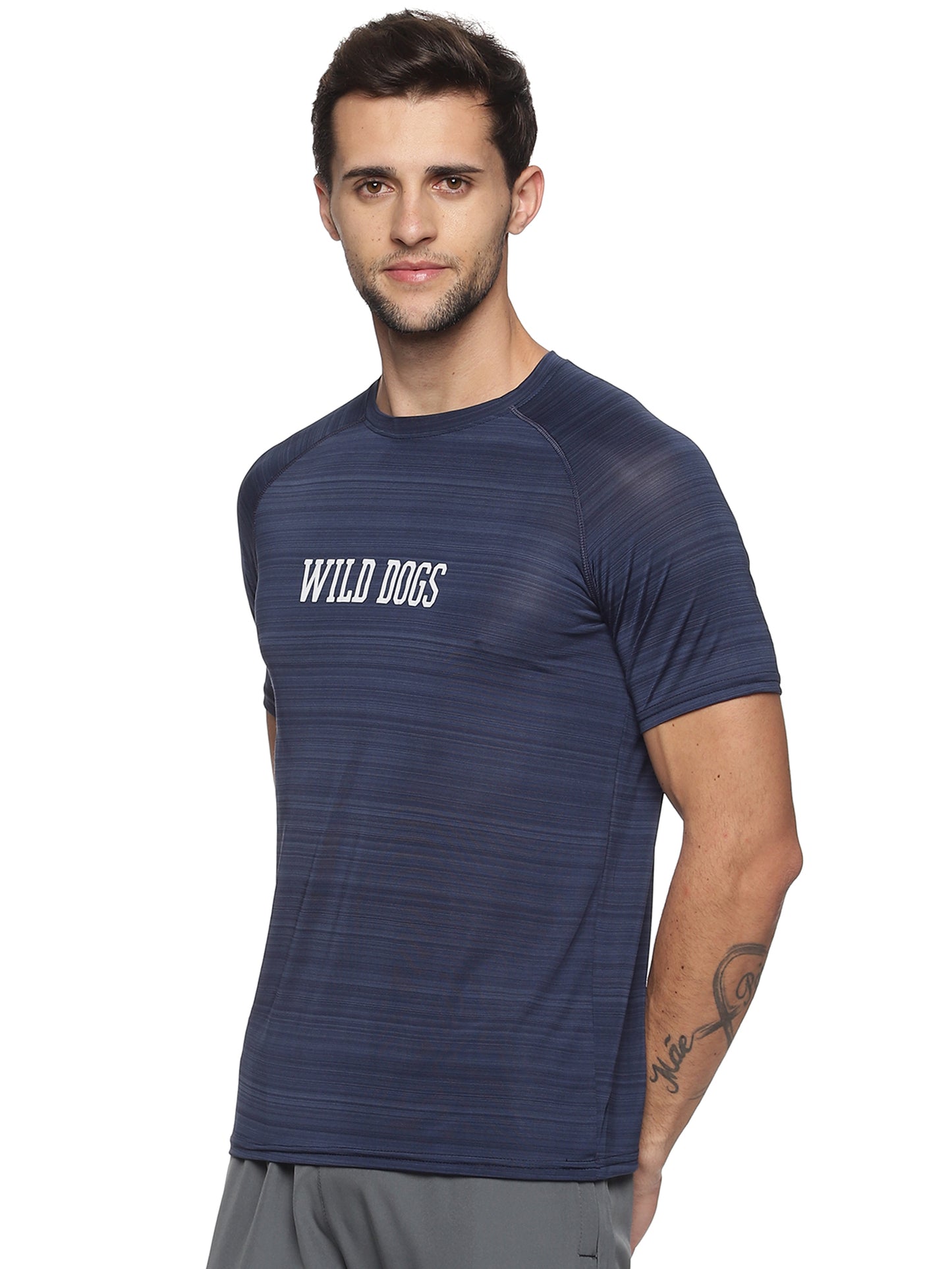 Wild Dogs Men Navy Blue Textured Round neck T-shirt
